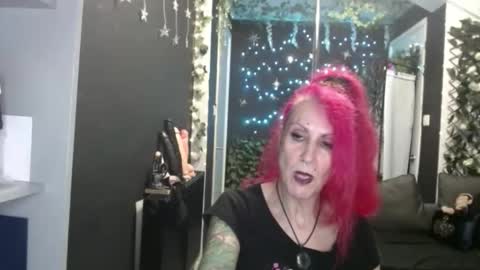 SaucySky online show from November 5, 2025, 8:53 pm