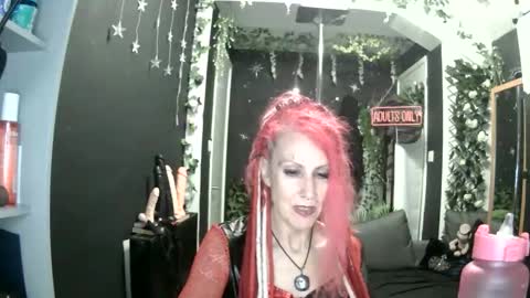 SaucySky online show from April 17, 2026, 8:56 pm