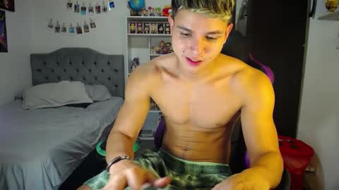 Snapshot of saulomiralles chatting on September 27, 2025, 10:04 pm Saulo online show from September 27, 2025, 10:04 pm