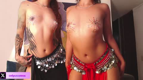 Snapshot of savanna_wallace chatting on January 2, 2025, 10:33 pm Savannaredhair 33 Angelebony33 online show from January 2, 2025, 10:33 pm