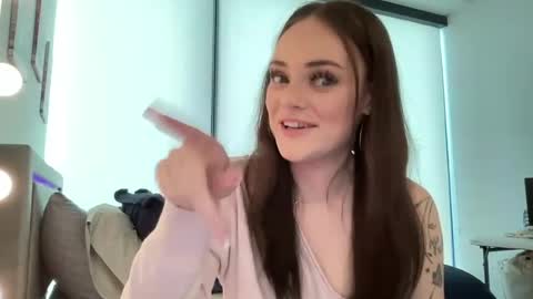 Snapshot of savannahgracewaters chatting on May 17, 2026, 11:34 pm Savannah Waters online show from May 17, 2026, 11:34 pm
