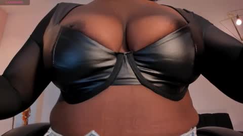 S a v a n n a h  online show from September 11, 2025, 1:44 pm