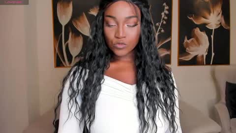 Snapshot of savannahstorm_ chatting on May 11, 2026, 8:50 pm S a v a n n a h online show from May 11, 2026, 8:50 pm