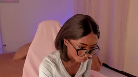 Savannahwildee online show from February 5, 2025, 2:59 pm