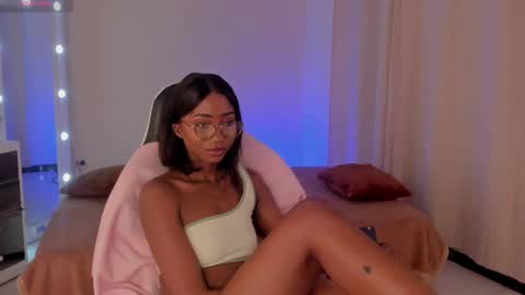 Savannahwildee online show from February 6, 2025, 5:40 pm