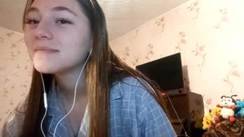 Sophie online show from September 14, 2025, 2:27 pm