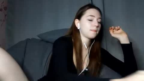 Sophie online show from October 8, 2025, 3:20 pm