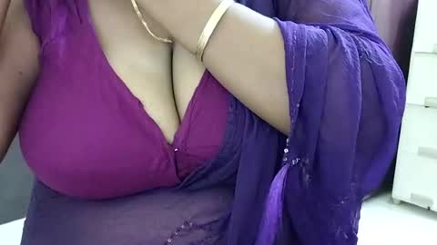 Snapshot of savita0969 chatting on June 17, 2026, 4:48 am Anjali online show from June 17, 2026, 4:48 am
