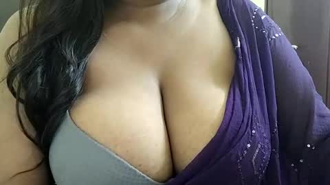 Snapshot of savita0969 chatting on June 18, 2026, 2:23 am Anjali online show from June 18, 2026, 2:23 am