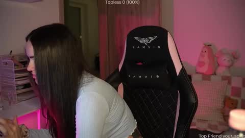 Naomi online show from December 4, 2025, 7:44 pm