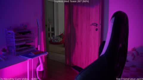 Naomi online show from February 10, 2026, 7:40 pm