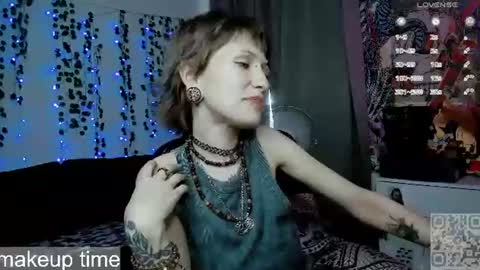 Snapshot of say_mary chatting on June 27, 2026, 5:29 pm pronoun she. name Mary. age 21. online show from June 27, 2026, 5:29 pm