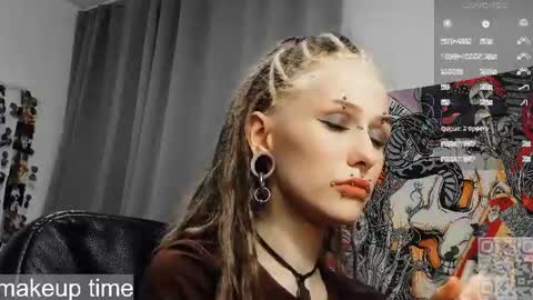 Snapshot of say_mary chatting on July 13, 2026, 10:34 pm pronoun she. name Mary. age 21. online show from July 13, 2026, 10:34 pm