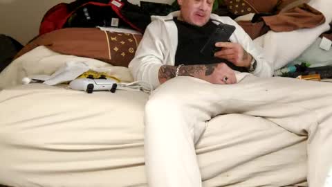 sayhi2mylilguy online show from February 11, 2025, 4:33 am