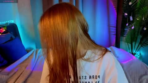 Kira  GMT 7 Mon Thu-Sun  0800am-0200pm  online show from April 5, 2026, 9:17 am