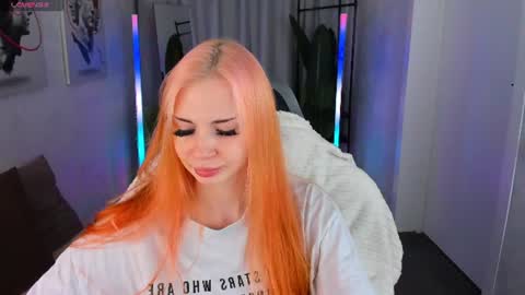 Snapshot of sayl0r_moon chatting on June 10, 2026, 9:19 am Kira GMT 7 Mon Thu-Sun 0800am-0200pm online show from June 10, 2026, 9:19 am