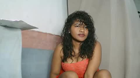 Snapshot of saylla1 chatting on June 8, 2026, 8:42 pm saylla1 online show from June 8, 2026, 8:42 pm