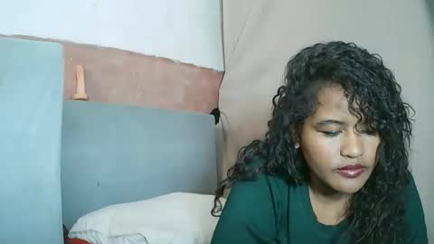 Snapshot of saylla1 chatting on June 9, 2026, 9:10 am saylla1 online show from June 9, 2026, 9:10 am