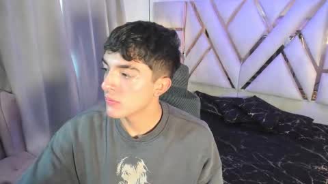 Sayron online show from November 20, 2025, 11:43 am