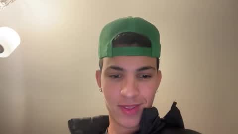 sbouchikh03 online show from December 17, 2025, 8:20 am