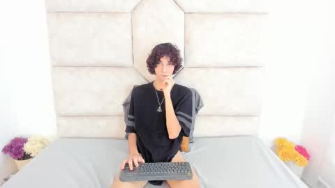 scaarlett_22 online show from November 9, 2025, 6:39 pm