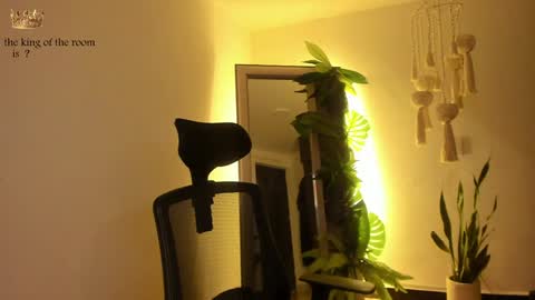 Venus online show from January 13, 2025, 4:19 pm