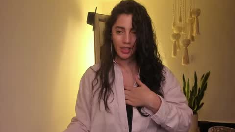 Venus online show from February 27, 2025, 4:21 pm