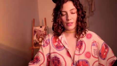 Venus online show from February 11, 2026, 2:33 pm