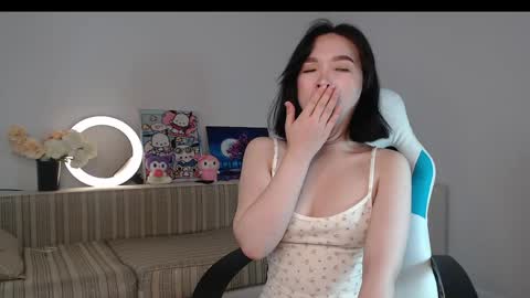Snapshot of scamelia chatting on April 18, 2026, 4:27 am scamelia online show from April 18, 2026, 4:27 am