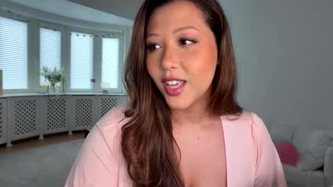 Snapshot of scandidreamgirl chatting on May 13, 2026, 10:23 am Cara online show from May 13, 2026, 10:23 am