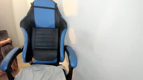 scarbadgirl_ online show from November 20, 2025, 3:50 am