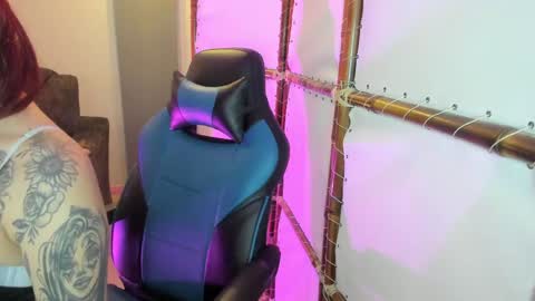 scarbadgirl_ online show from June 7, 2026, 3:54 am