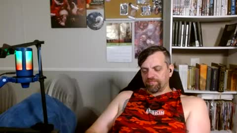 Snapshot of scarecrow2wm chatting on July 13, 2026, 4:15 am Kent Clark online show from July 13, 2026, 4:15 am