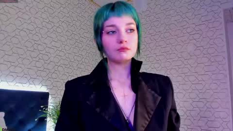 Snapshot of scarle_whisper chatting on April 21, 2026, 9:15 am Emmy online show from April 21, 2026, 9:15 am
