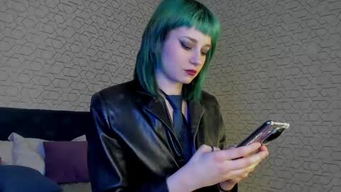 Snapshot of scarle_whisper chatting on April 23, 2026, 9:41 am Emmy online show from April 23, 2026, 9:41 am