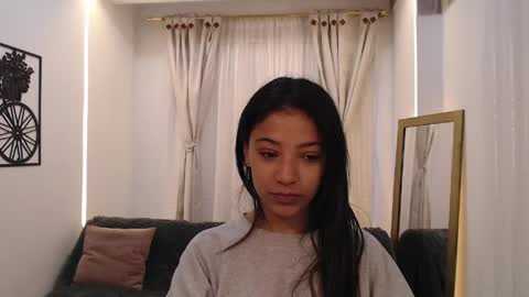 Scaelet Mia online show from May 13, 2026, 9:33 pm