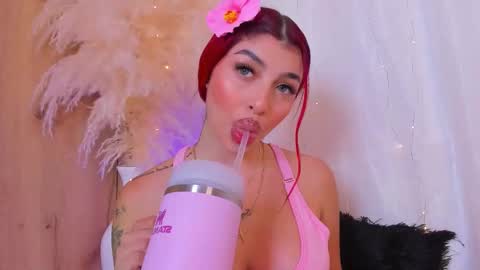 Snapshot of scarleett_jones chatting on October 11, 2025, 11:14 pm scarleett jones online show from October 11, 2025, 11:14 pm