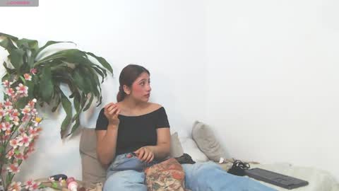 scarlet_100 online show from April 7, 2026, 2:56 am