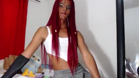 Snapshot of scarlet_goddes chatting on October 11, 2025, 8:40 pm As me online show from October 11, 2025, 8:40 pm