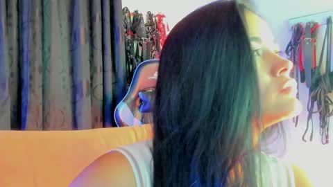 scarlet taylor kennedy online show from September 26, 2025, 2:15 am