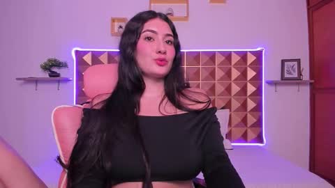 Scarlet  online show from March 17, 2026, 3:44 am