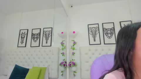 Isa online show from December 11, 2024, 10:58 am