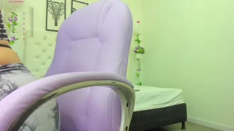 Isa online show from January 7, 2025, 10:43 am