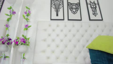 Isa online show from January 9, 2025, 5:22 pm