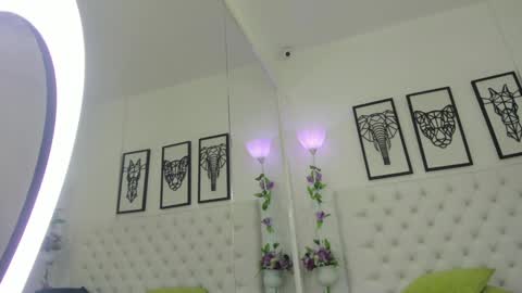 Isa online show from January 21, 2025, 10:30 am