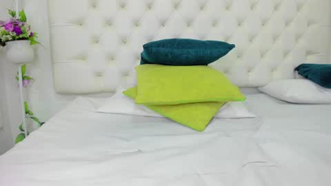 Isa online show from January 21, 2025, 1:32 pm