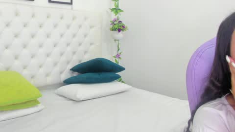 Isa online show from January 24, 2025, 11:04 am