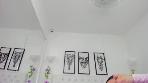 Isa online show from January 31, 2025, 11:13 am