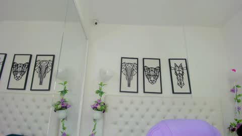 Isa online show from February 13, 2025, 10:55 am