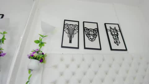 Isa online show from February 13, 2025, 5:01 pm